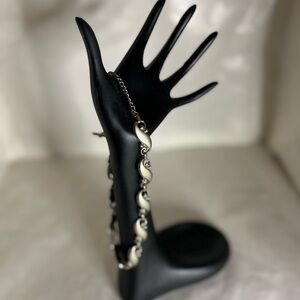 Vintage Silver S Chocker Clasp Necklace w/fleur de lis